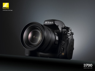 Camera lens black background yellow - body free wallpaper