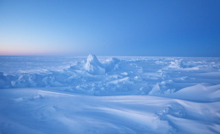 Snow piled daylight winter scene - frostbite 3 engine free wallpaper