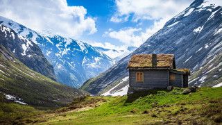 Small cabin mountain range background - evaline ness free wallpaper