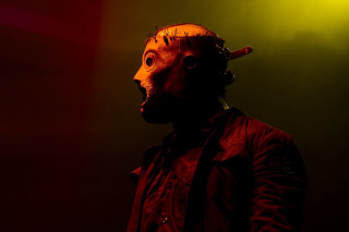 Weird mask man microphone face - weird free wallpaper