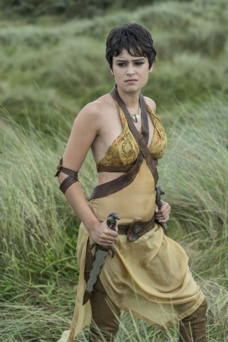 Woman costume field sword grass - ada gladys killins free wallpaper