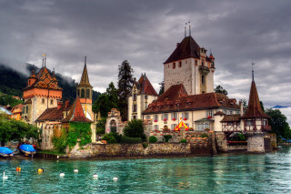 Castle lake cloudy sky boats - a few boat free wallpaper