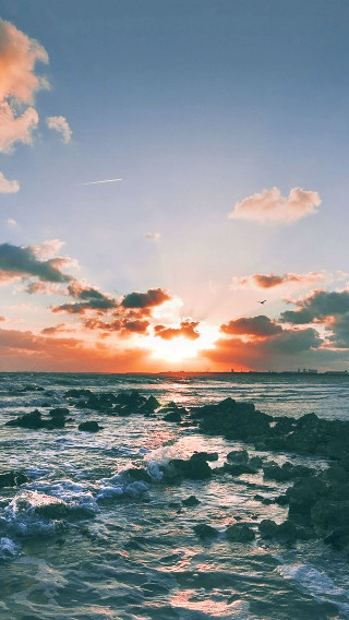 Sunset ocean boat person walking 2 - sunset free wallpaper