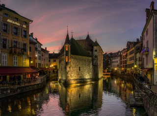 River city dusk pink sky - a city next free wallpaper