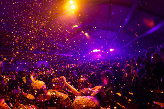 Party confetti dancing background falling - david lachapelle free wallpaper