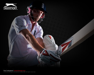 Man white shirt baseball bat - a white shirt holding free wallpaper