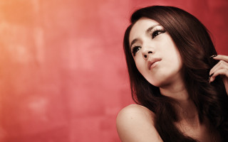 Woman longhair posing makeup portrait - fei danxu free wallpaper