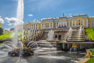Neoclassical castle fountain blue sky - bourgeoi free wallpaper