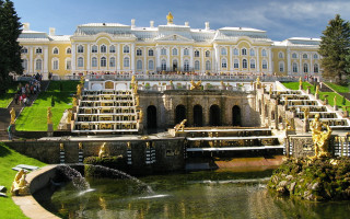 Neoclassical fountain cityscape ruins bridge - a sunny day free wallpaper