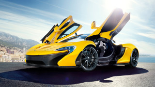 Yellow sports car open doors 4 - a bright sun free wallpaper