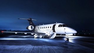 Small white airplane airport tarmac 3 - top of an airport tarmac free wallpaper