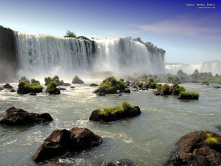 Waterfall large water rocks foreground 3 - a large amount of water free wallpaper