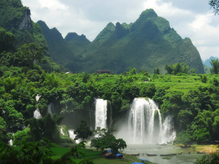Waterfall forest umbrella mountains nature - dai xi free wallpaper
