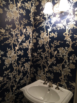 Bathroom tree pattern light autumn - a light free wallpaper