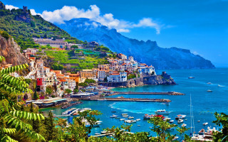 Coastal town bay boats mountains - the water and mountains free wallpaper