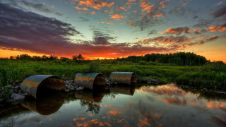 Sunset river barcels grassy trees - the water free wallpaper
