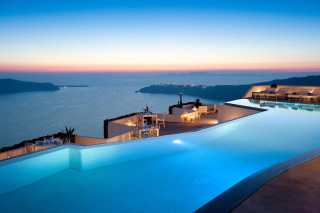 Large swimming pool ocean view 3 - luxury free wallpaper
