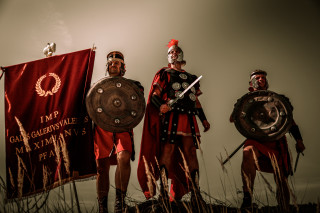Roman costumes men shields swords - three man free wallpaper