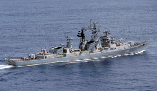 Large gray boat ocean smoke - 100mm free wallpaper