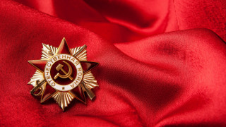 Red star ribbon hammer sickle - a hammer free wallpaper