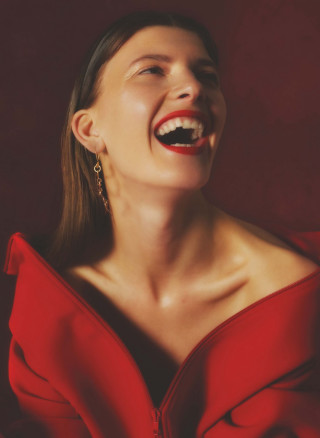 Woman laughing red dress fashion - de stijl free wallpaper