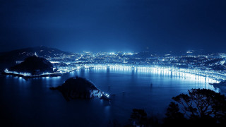 City lake mountains night lights 2 - a lake and mountains free wallpaper