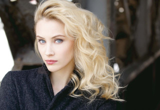Blonde blue eyed woman portrait 2 - a black collar free wallpaper