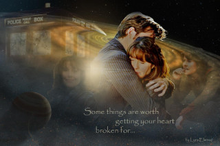 Man woman hugging train quote - your heart free wallpaper