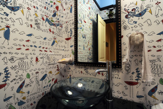 Bathroom sink mirror pattern towel - tristan eaton free wallpaper