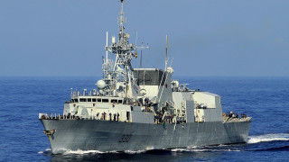 Large gray ship ocean people 2 - douglas robertson bisset free wallpaper