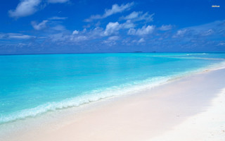 Beach blue sky white sand 6 - ocean free wallpaper