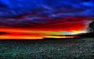 Red blue sky clouds lake - mystical free wallpaper