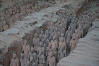 Emperor huizong statues cave mountain - emperor huizong of song free wallpaper
