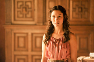 Woman pink dress wooden wall - game free wallpaper