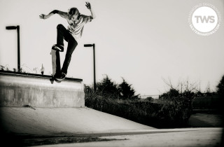 Man skateboard ramp park sky 2 - drew tucker free wallpaper