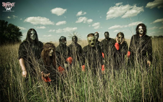 Painted faces group field grass - painted free wallpaper