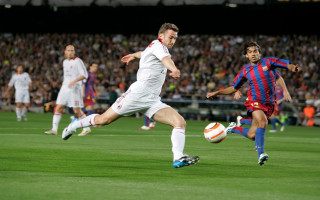 Soccer game men field crowd 4 - fantastic free wallpaper