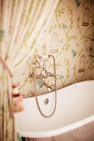 Bathroom birdcage wallpaper claw foot - free bird wallpaper