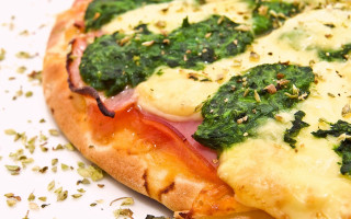 Pizza cheese spinach plate seeds - seed free wallpaper