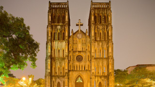 Cathedral clock night tree front - the front of it free wallpaper