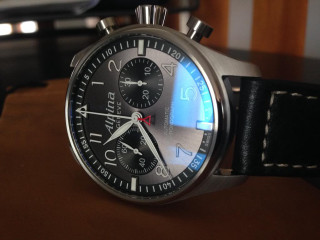 Watch black leather strap table - product photo free wallpaper