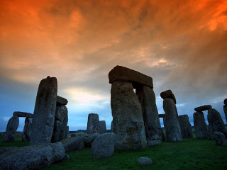 Stonehenges field cloudy sky sunset - mystical free wallpaper