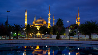 Large building dome clock tower 4 - altoon sultan free wallpaper for desktop