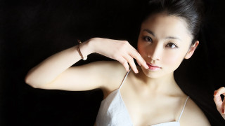 Woman white dress posing hand 2 - hand free wallpaper