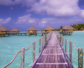 Dock beach huts water sky - hut free wallpaper