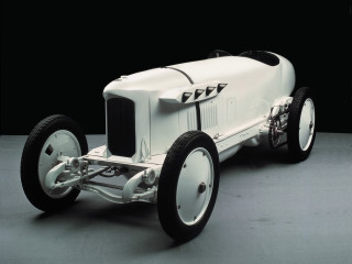 White car black top gray 2 - dieselpunk free wallpaper