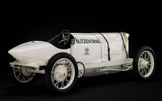 White vintage race car black - a black top free wallpaper