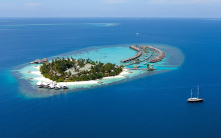 Small island boat pier ocean - a small island free wallpaper