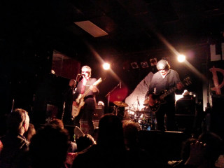 Stage performance band guitarists microphones - a band free wallpaper