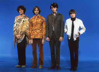 Men group blue background standing - 1 9 6 0 s free wallpaper